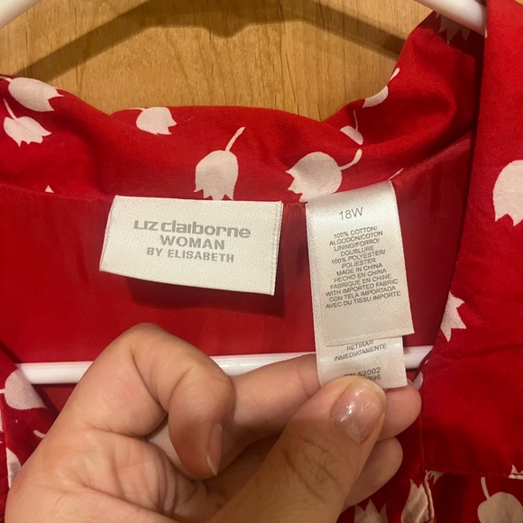 Vintage Button-Down Midi Dress in Tulip Print - Picture 2 of 4